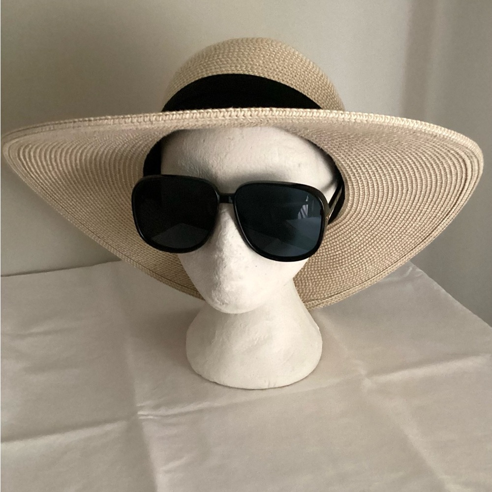 DIOR (unisex) sunglasses - new in box